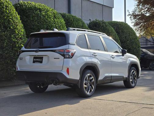 2025 Subaru Forester Hybrid Premium