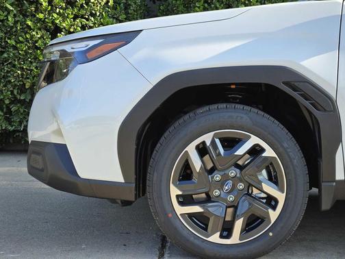 2025 Subaru Forester Hybrid Premium