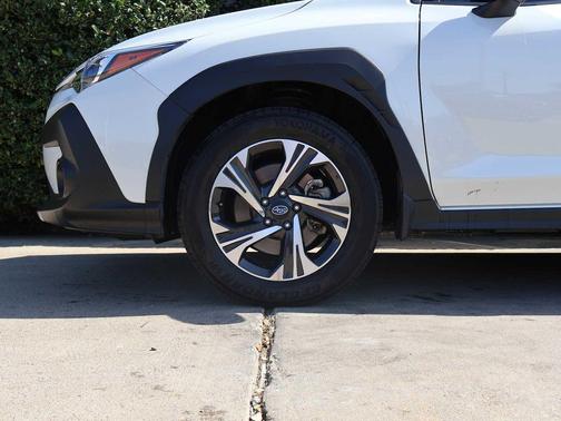 Crystal White Pearl 2024 Subaru Crosstrek Premium