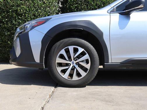 2023 Subaru Outback Base