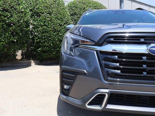 Magnetite Gray Metallic 2023 Subaru Ascent Touring 7-Passenger
