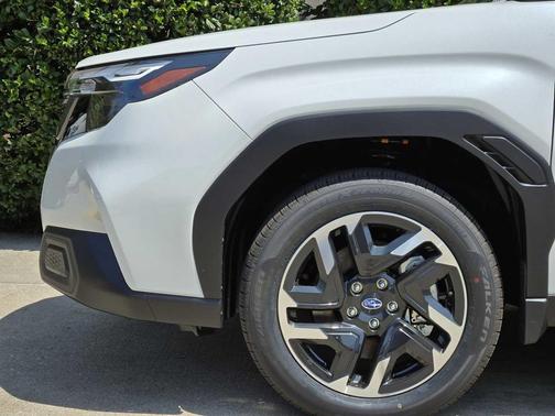 2025 Subaru Forester Hybrid Premium