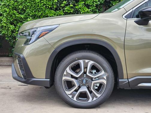 Autumn Green Metallic 2026 Subaru Ascent Limited 7-Passenger