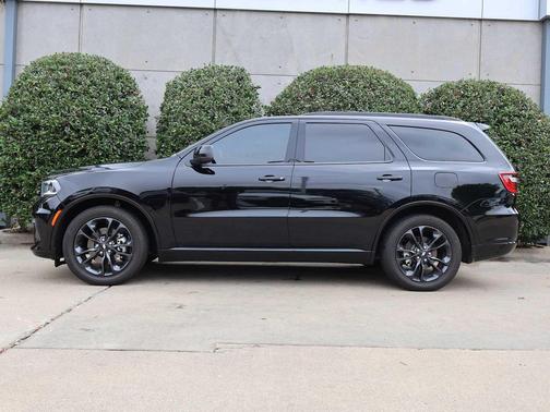 DB Black Clearcoat 2025 Dodge Durango GT RWD