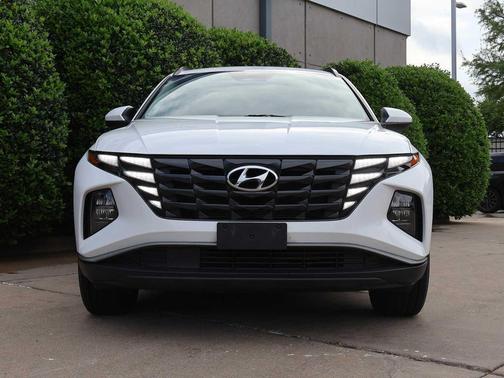 White Pearl 2024 Hyundai TUCSON SEL