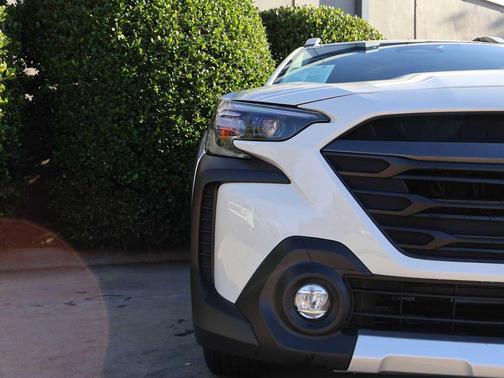 2025 Subaru Outback Touring