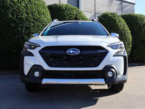 2025 Subaru Outback Touring