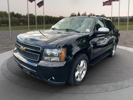 Black 2007 Chevrolet Avalanche 1500 LTZ