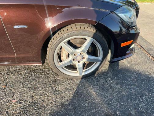 Purple 2012 Mercedes-Benz CLS-Class CLS 550