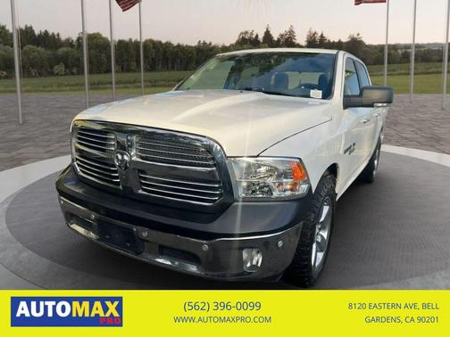 Bright White Clearcoat 2017 RAM 1500 Big Horn