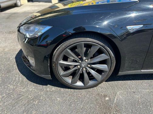 2014 Tesla Model S 85