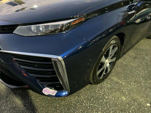 2019 Toyota Mirai Base