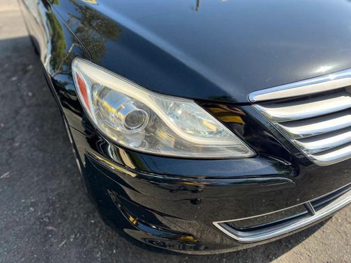 Black Noir Pearl 2012 Hyundai Genesis 5.0