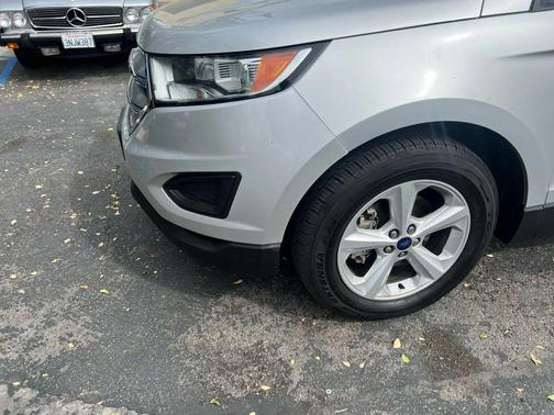 2015 Ford Edge SE