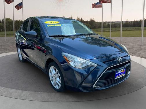 2017 Toyota Yaris iA Base