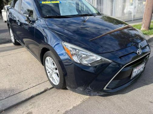 2017 Toyota Yaris iA Base