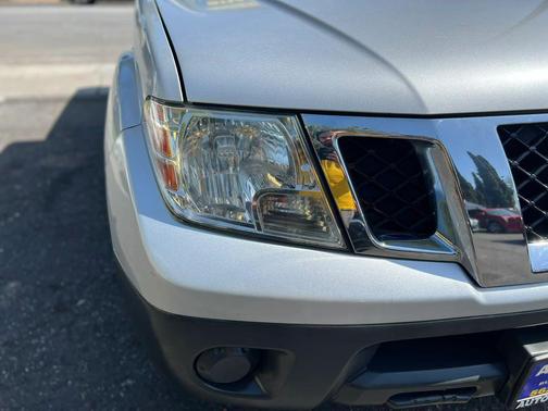 Brilliant Silver 2016 Nissan Frontier S
