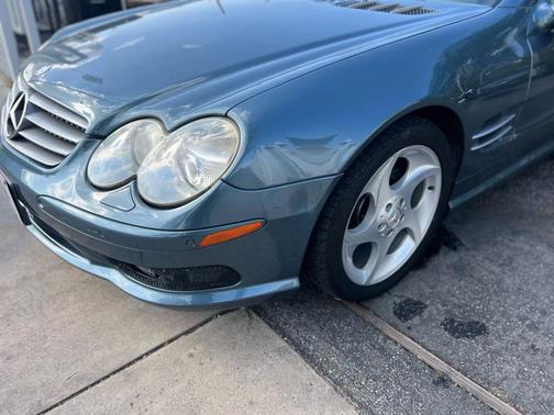 2005 Mercedes-Benz SL-Class SL 500 Roadster 2D