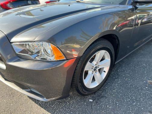 2014 Dodge Charger SE