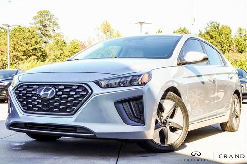 2022 Hyundai IONIQ Hybrid SEL