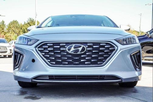 2022 Hyundai IONIQ Hybrid SEL