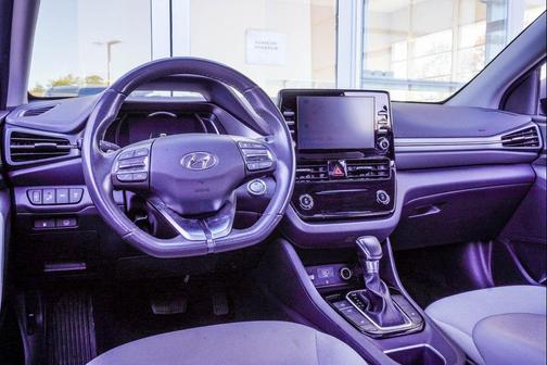 2022 Hyundai IONIQ Hybrid SEL
