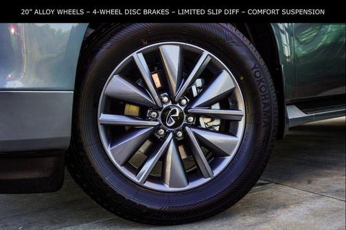 Dynamic Metal 2026 INFINITI QX80 PURE AWD