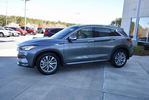 2024 INFINITI QX50 LUXE