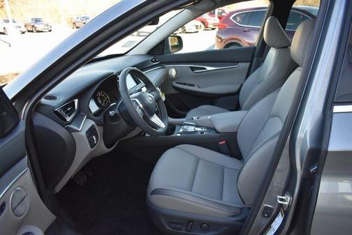 2024 INFINITI QX50 LUXE