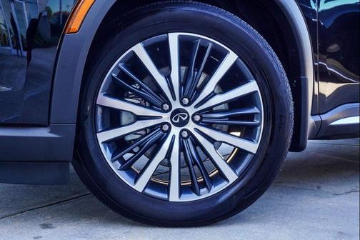 2025 INFINITI QX60 SENSORY