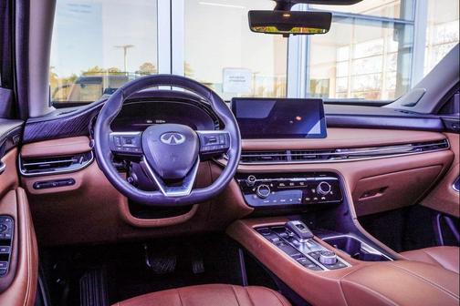 2025 INFINITI QX60 SENSORY