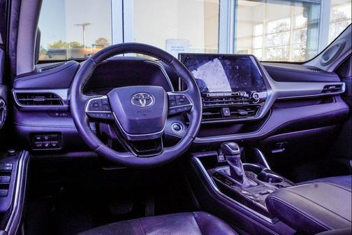 2020 Toyota Highlander Platinum