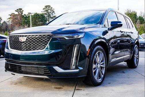 2025 Cadillac XT6 Premium Luxury FWD