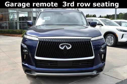2025 INFINITI QX80 Luxe