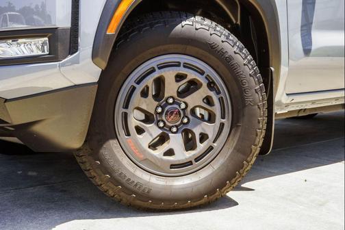 Boulder Gray Pearl 2025 Nissan Frontier PRO-X