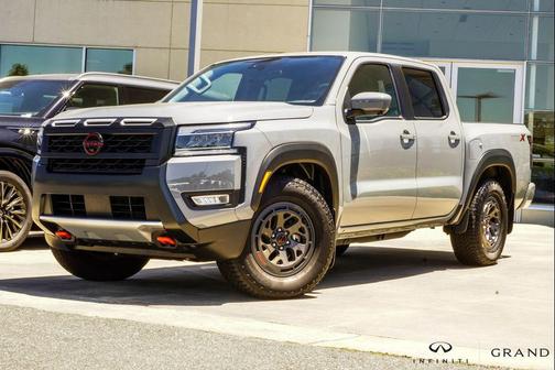 Boulder Gray Pearl 2025 Nissan Frontier PRO-X