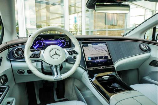 White 2023 Mercedes-Benz EQE 350+ Base