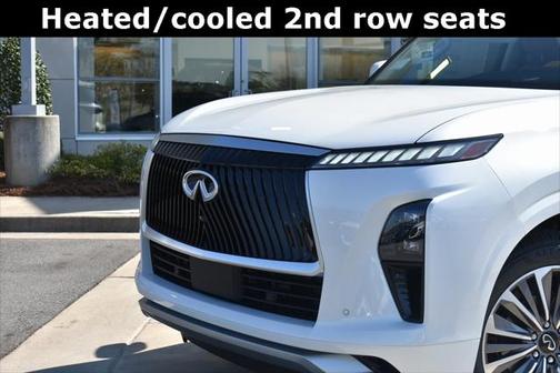 2025 INFINITI QX80 Luxe