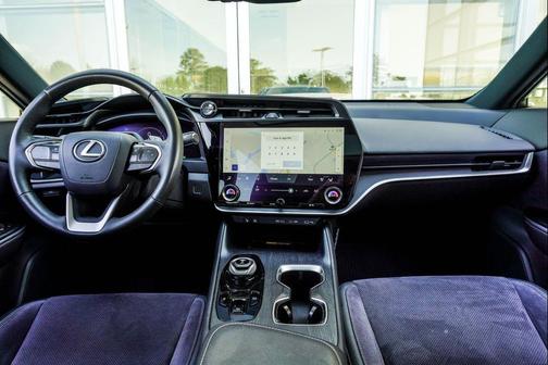 2023 Lexus RZ 450e Luxury