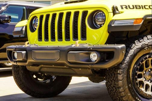 High Velocity Clearcoat 2023 Jeep Wrangler Rubicon 392