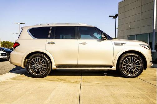 2024 INFINITI QX80 SENSORY AWD