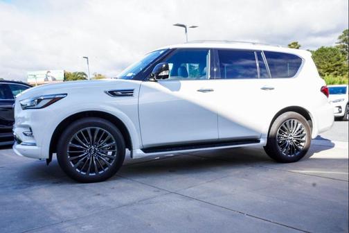 2024 INFINITI QX80 SENSORY AWD