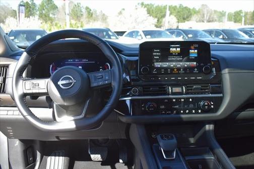 2024 Nissan Pathfinder Platinum 4WD