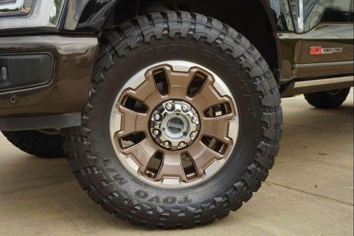 Bronze Metallic 2024 Ford F-250 King Ranch
