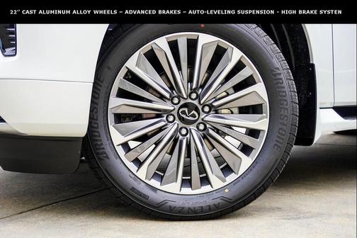 2026 INFINITI QX80 Luxe