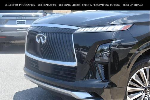 2025 INFINITI QX80 SENSORY AWD