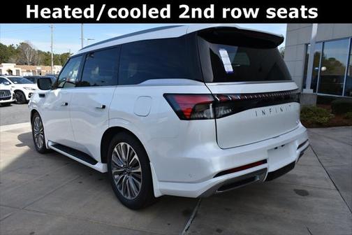 2025 INFINITI QX80 Luxe