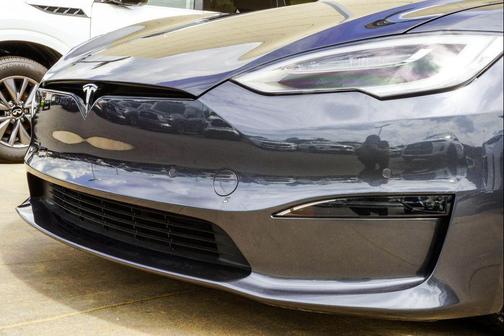 - 2021 Tesla Model S Plaid