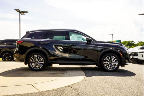 Mineral Black 2027 INFINITI QX60 LUXE FWD