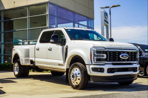 Star White Metallic Tri-Coat 2025 Ford F-450 Platinum